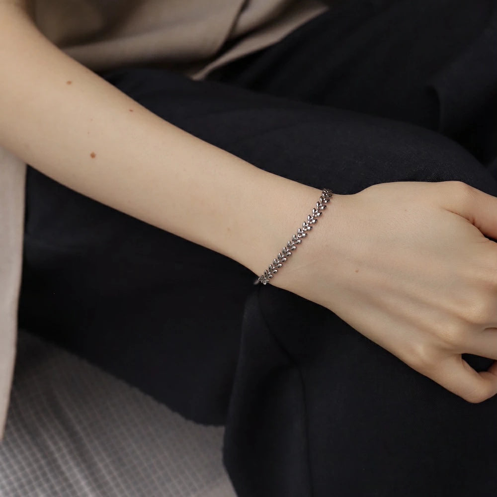 N215 stainless leaf design choker bracelet