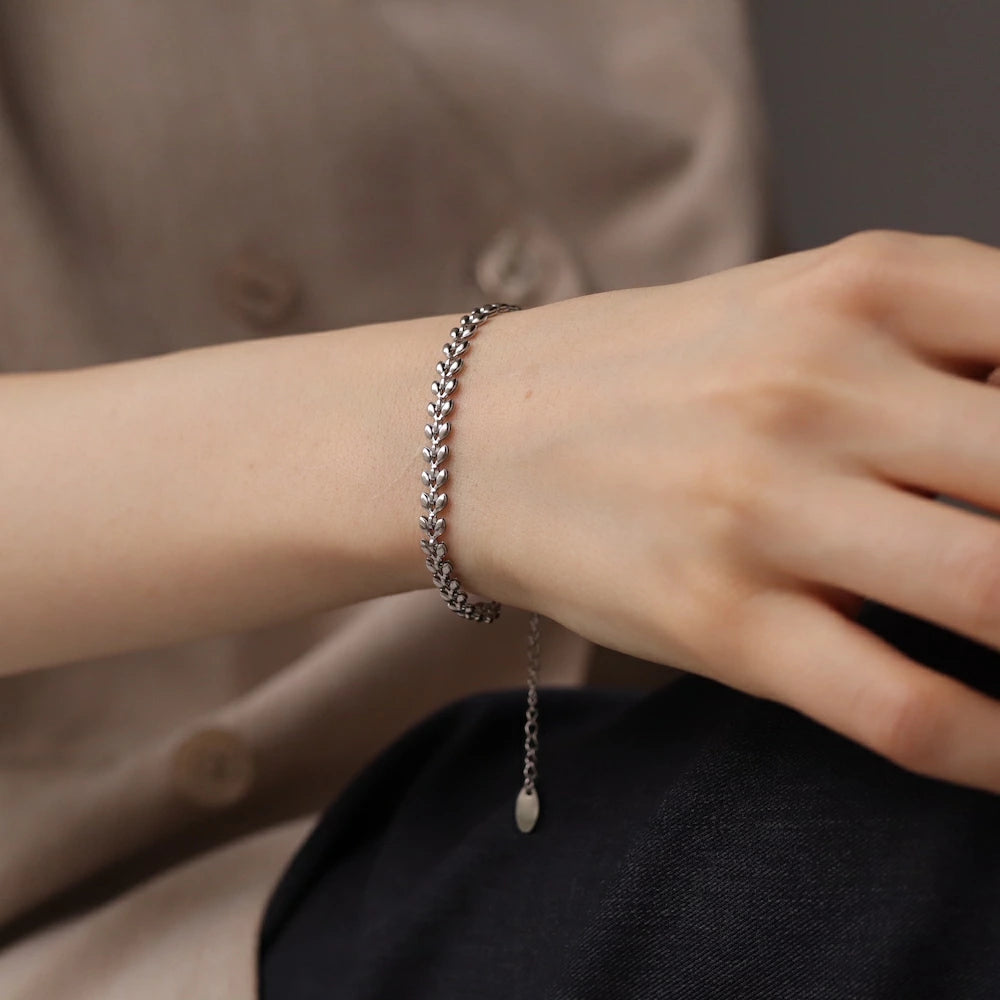 N215 stainless leaf design choker bracelet