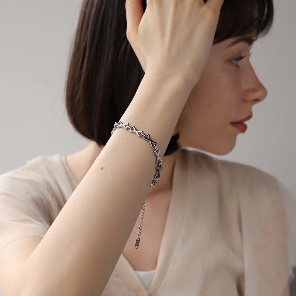 N217 stainless X chain bracelet