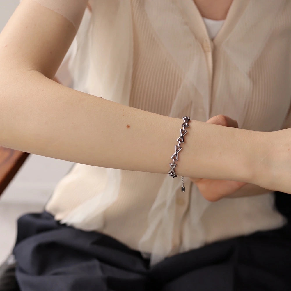 N217 stainless X chain bracelet