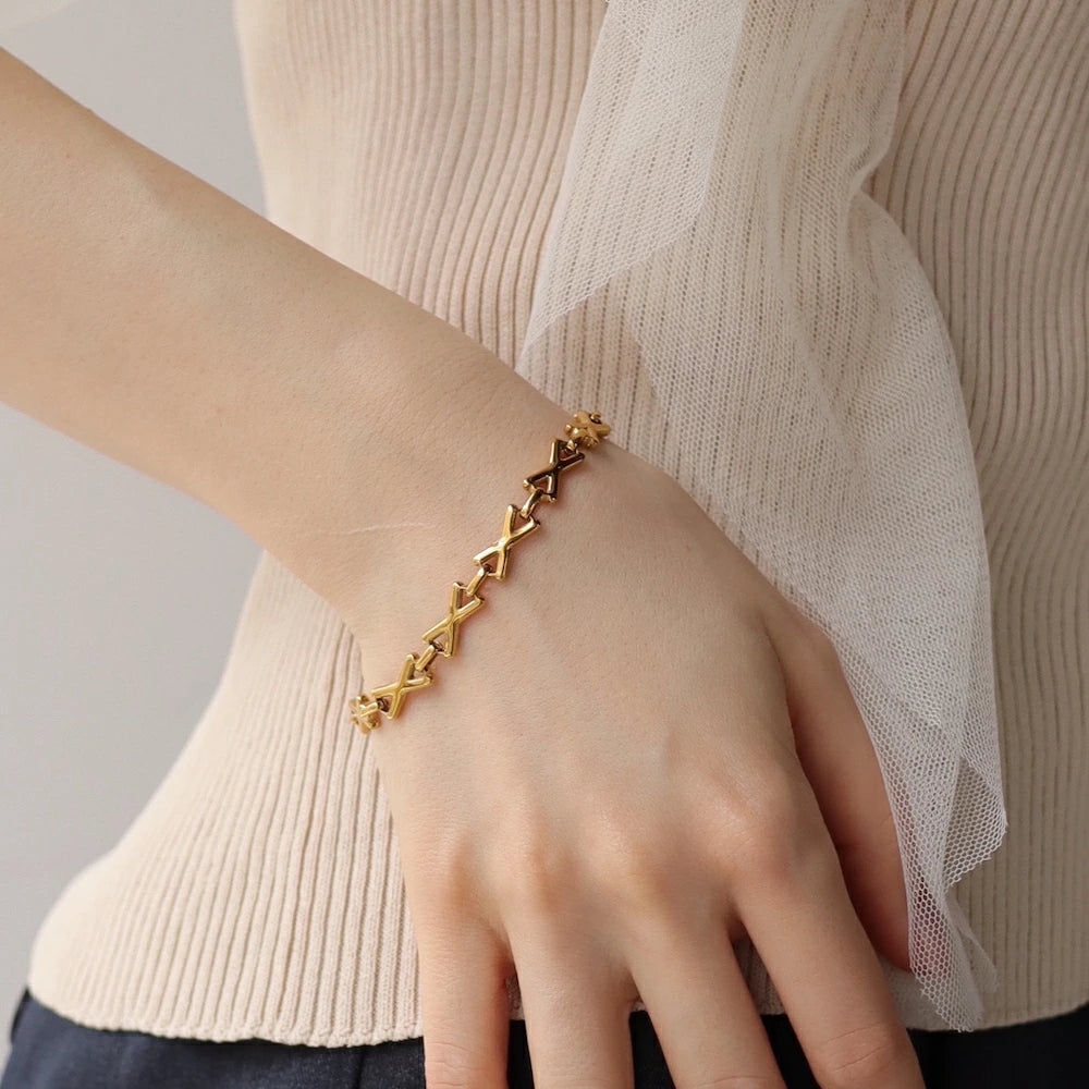 N217 stainless X chain bracelet