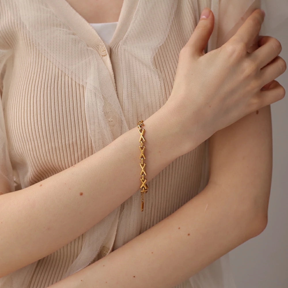 N217 stainless X chain bracelet