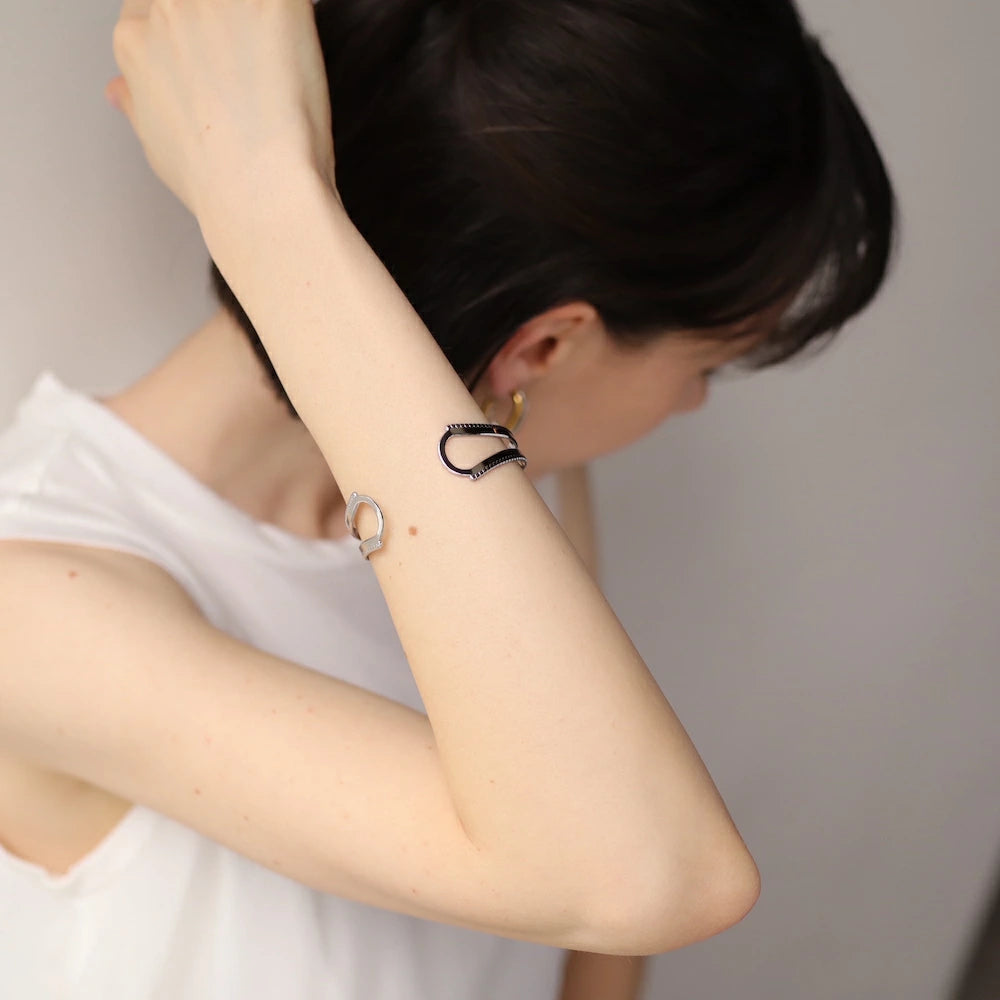 N220 stainless vintage like bangle