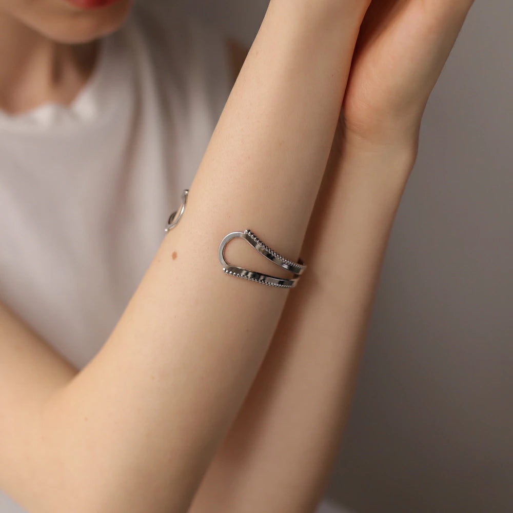 N220 stainless vintage like bangle