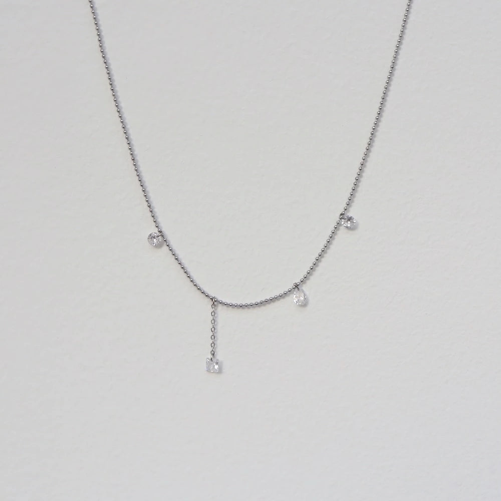 N222 stainless zirconia line necklace