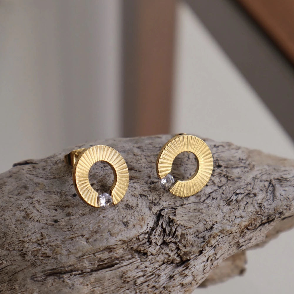 P418 stainless circle zirconia pierce