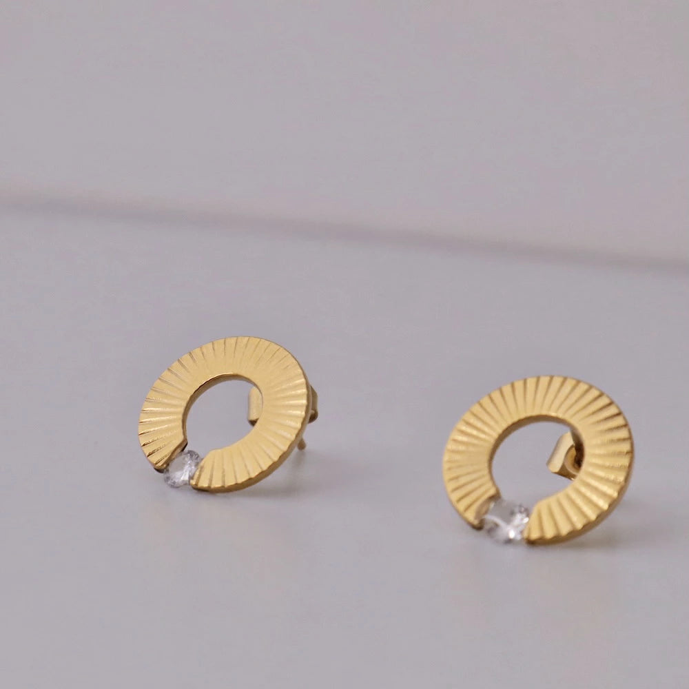 P418 stainless circle zirconia pierce