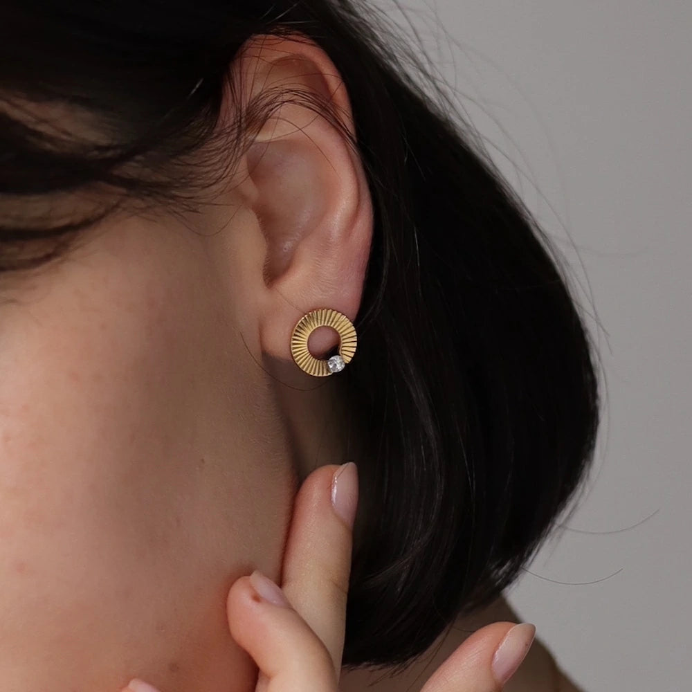 P418 stainless circle zirconia pierce