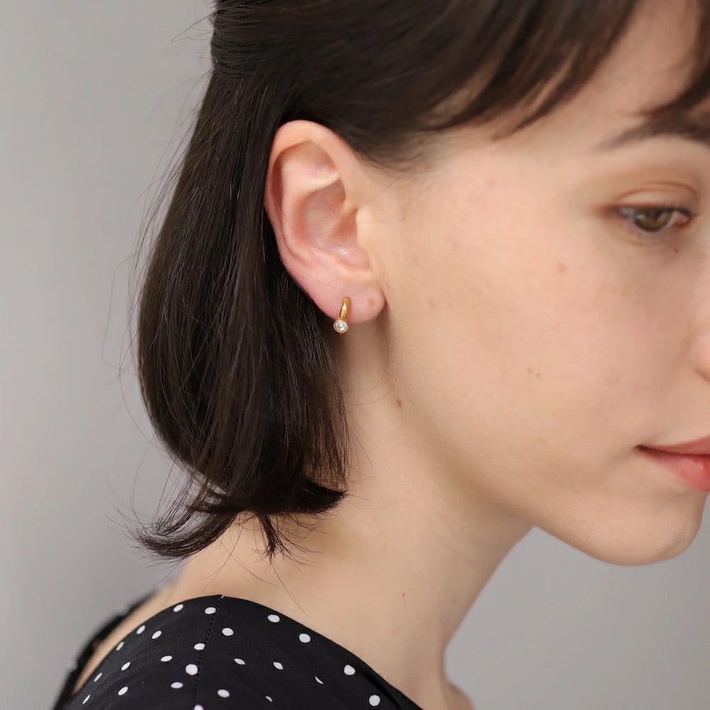 P419 stainless one stone hoop pierce