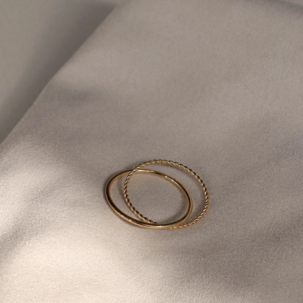 R076 stainless layered twist ring