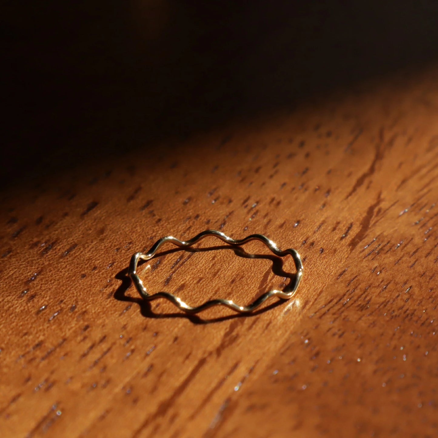 R077 stainless delicate wave ring