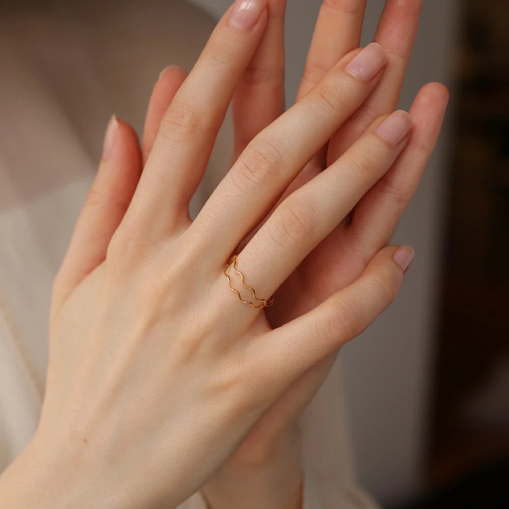 R077 stainless delicate wave ring