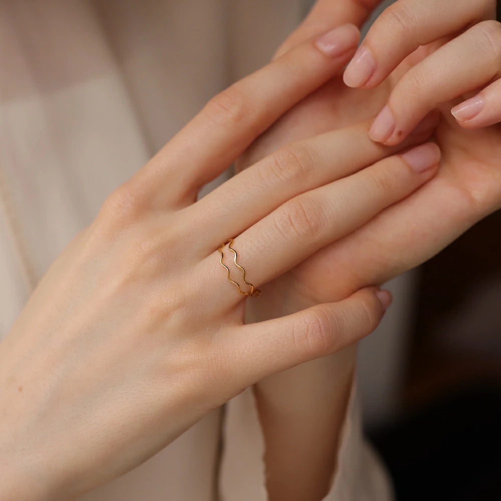 R077 stainless delicate wave ring