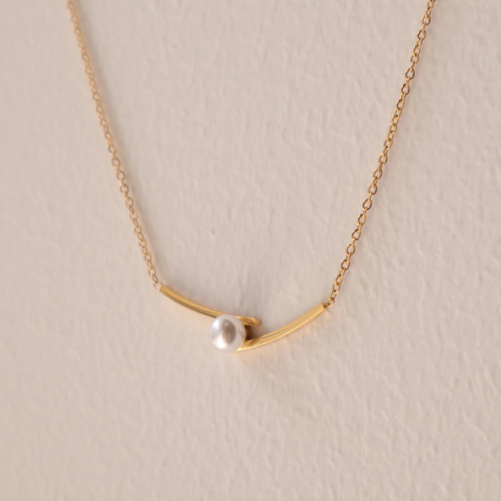 N226 stainless pearl bar necklace