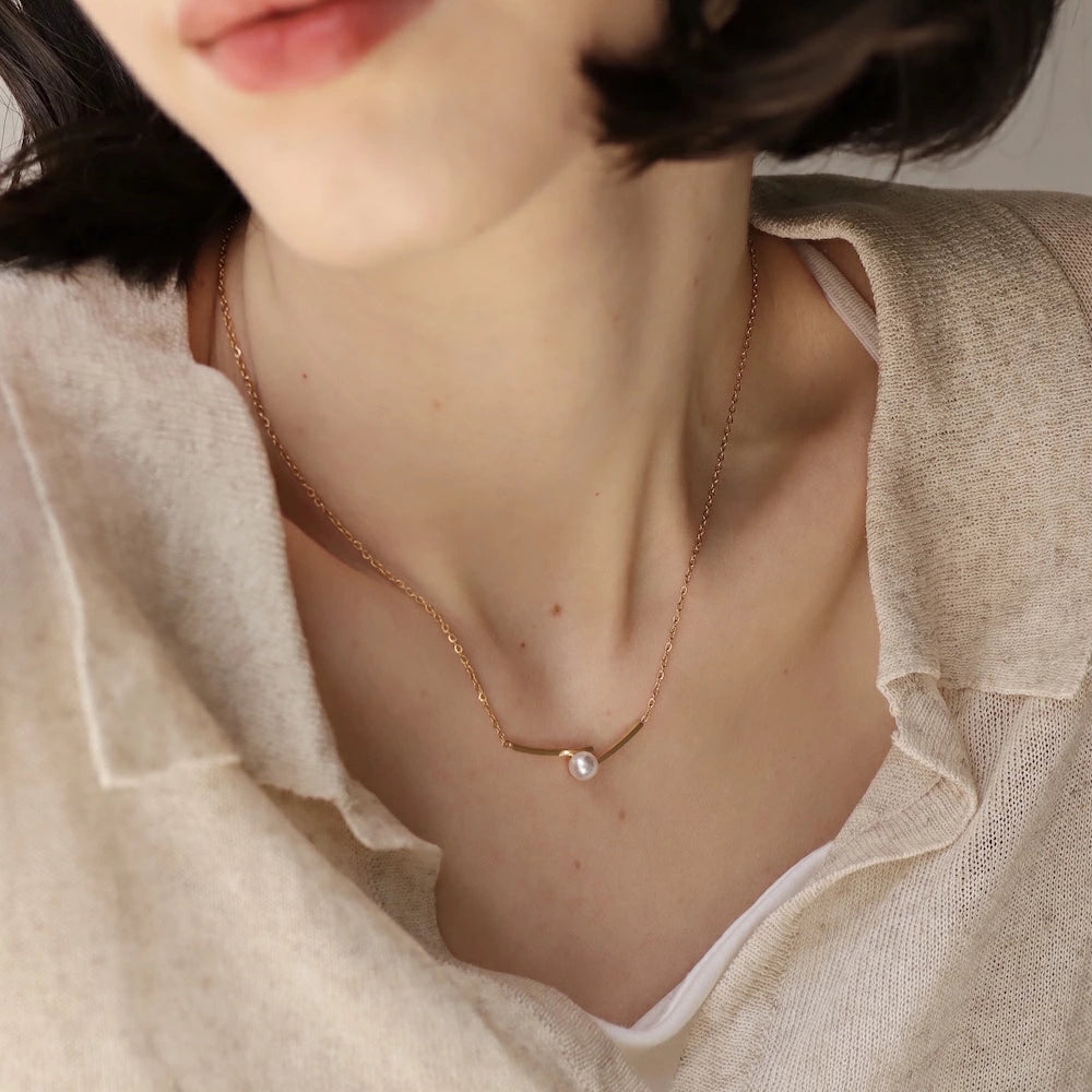N226 stainless pearl bar necklace