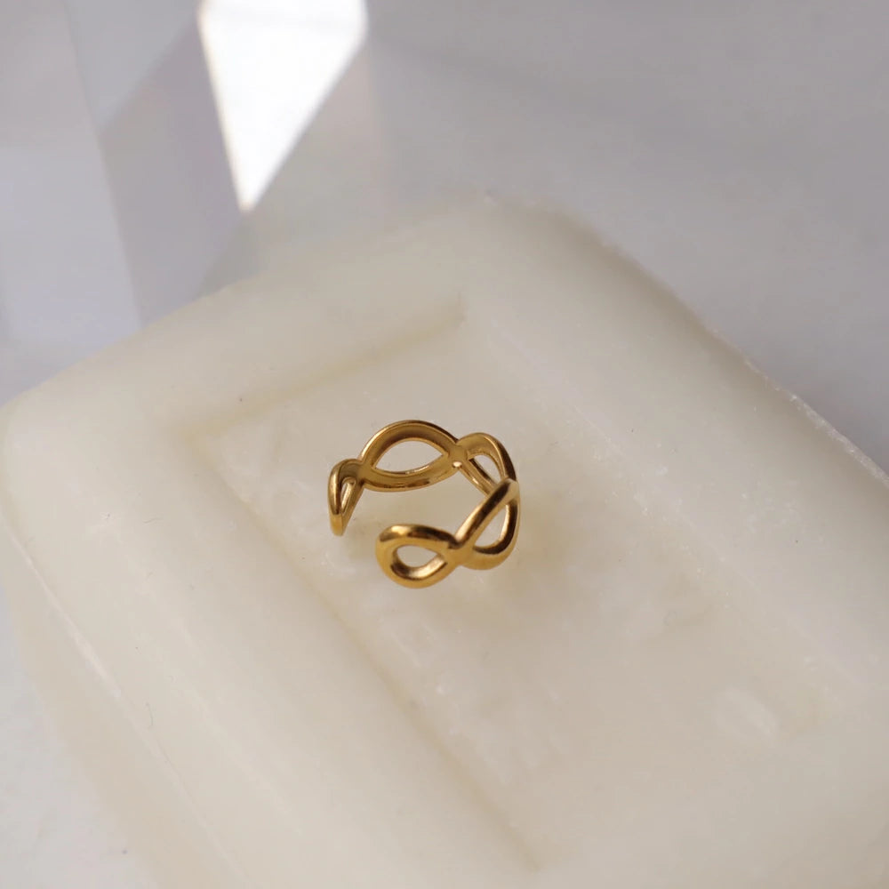 C041 stainless cross line ear cuff