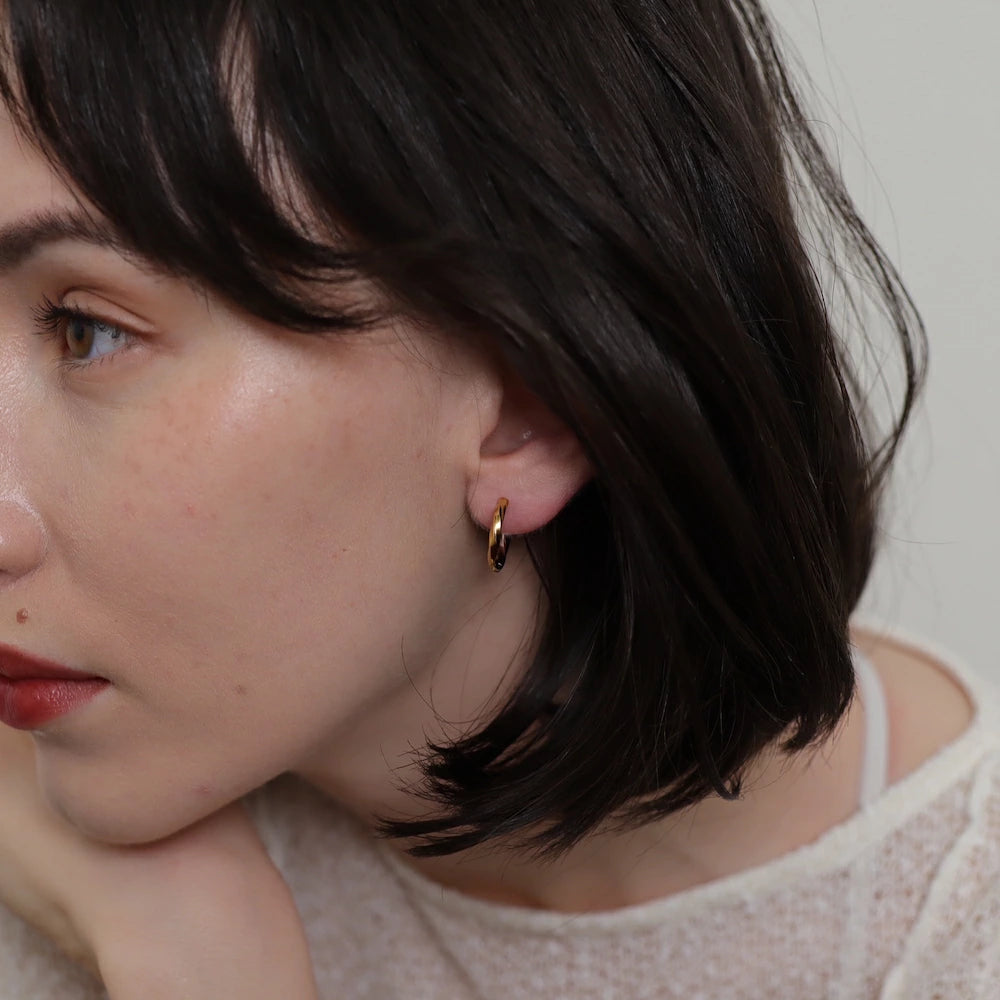 P438 stainless bi-color twist hoop pierce