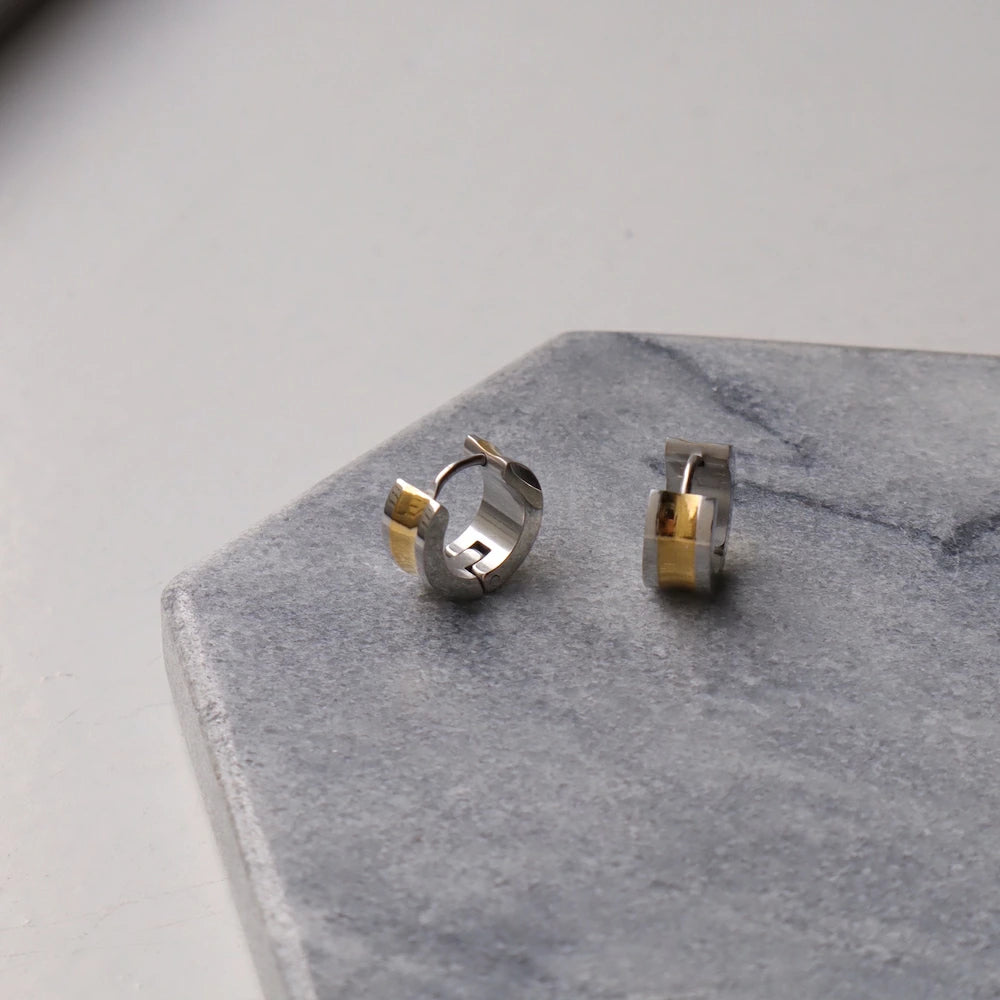 P439 stainless bi-color wide hoop pierce
