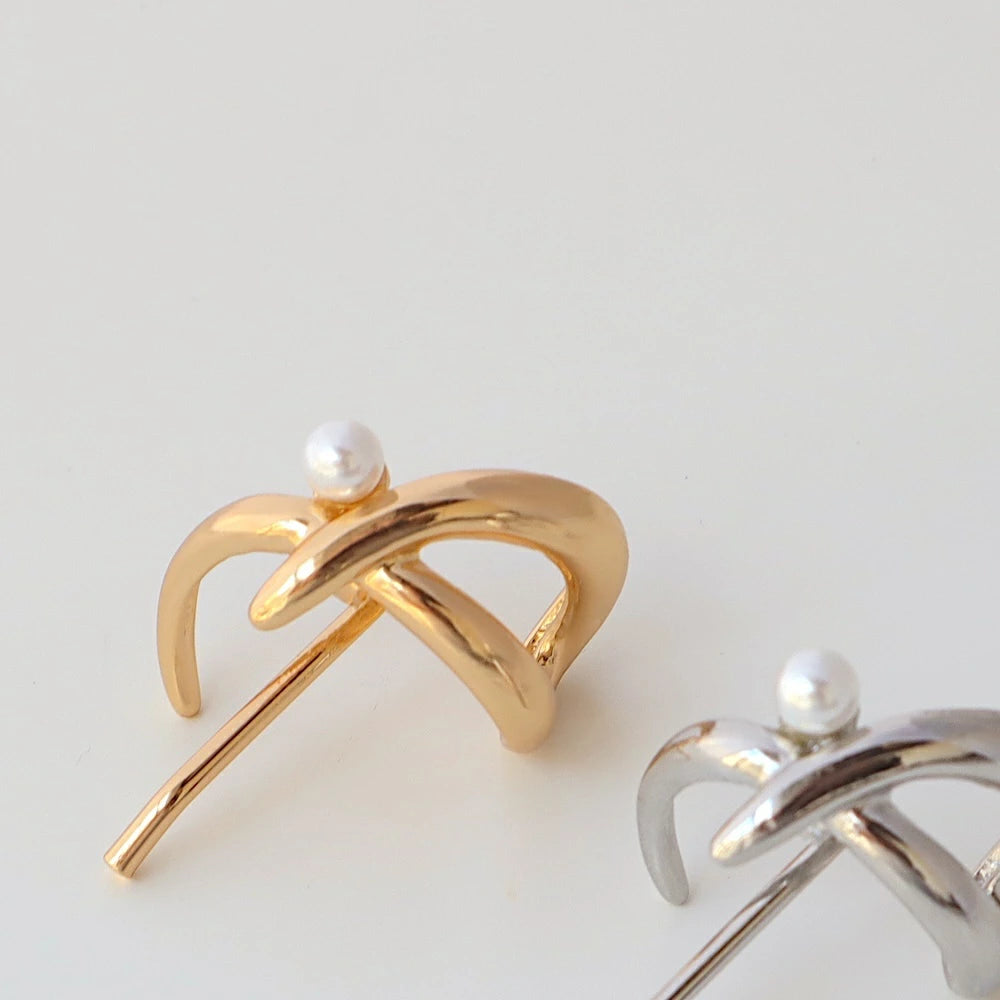 H002 cross nuance pearl pony hook