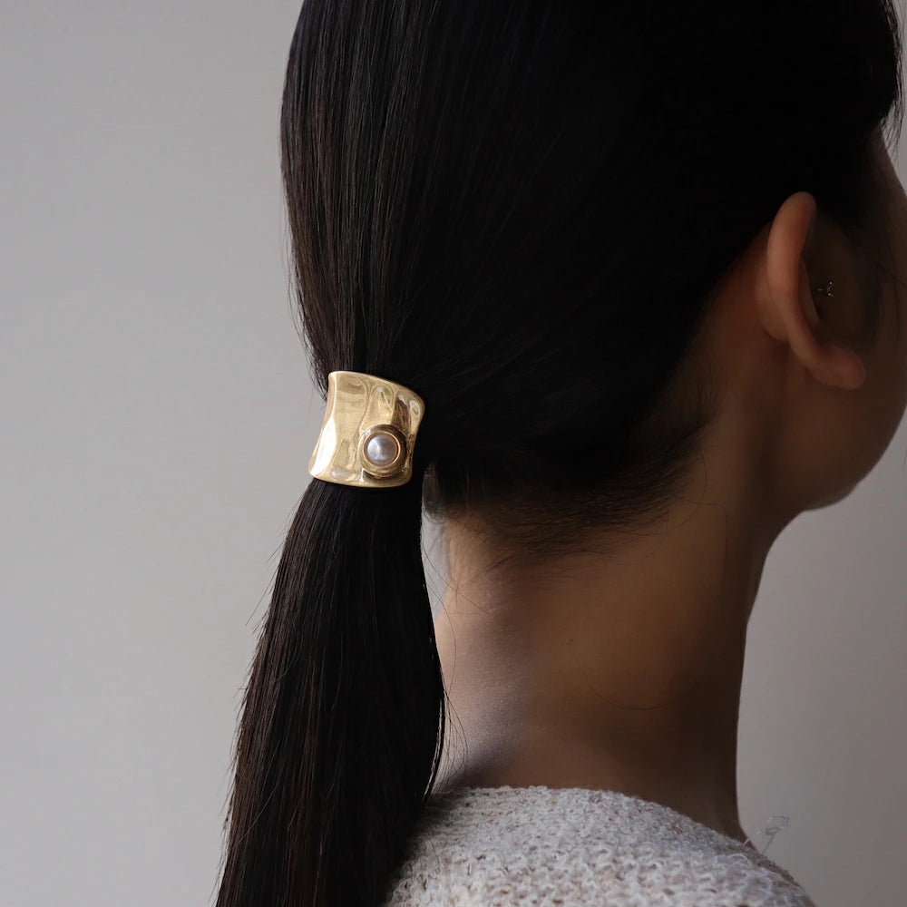 H003 metallic pearl pony hook