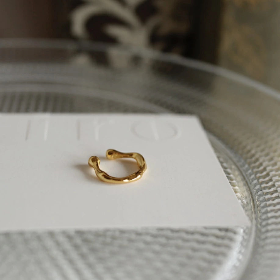 C002 silver925 pinch earcuff
