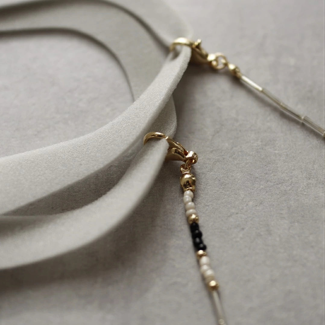 N047 bees mask chain