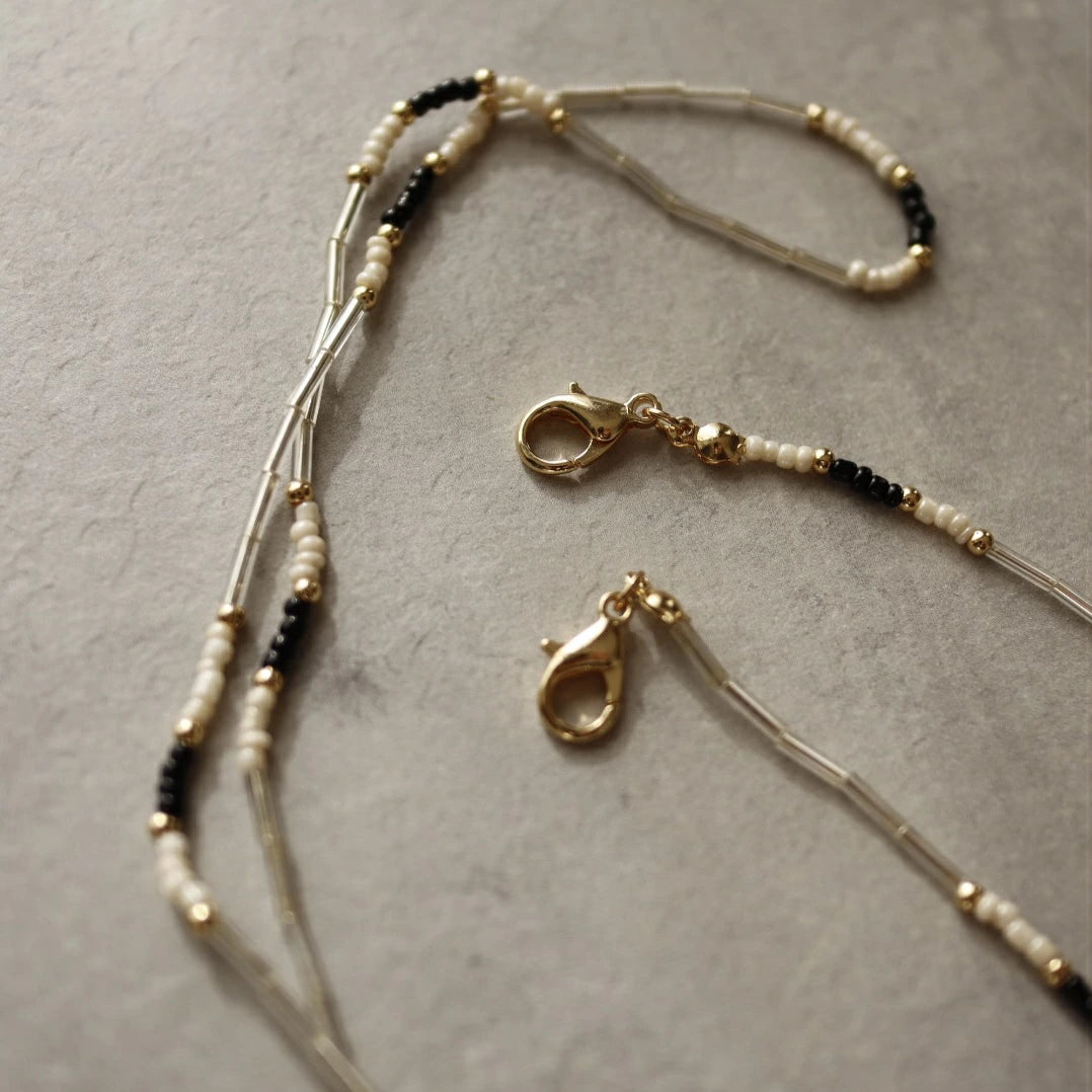 N047 bees mask chain