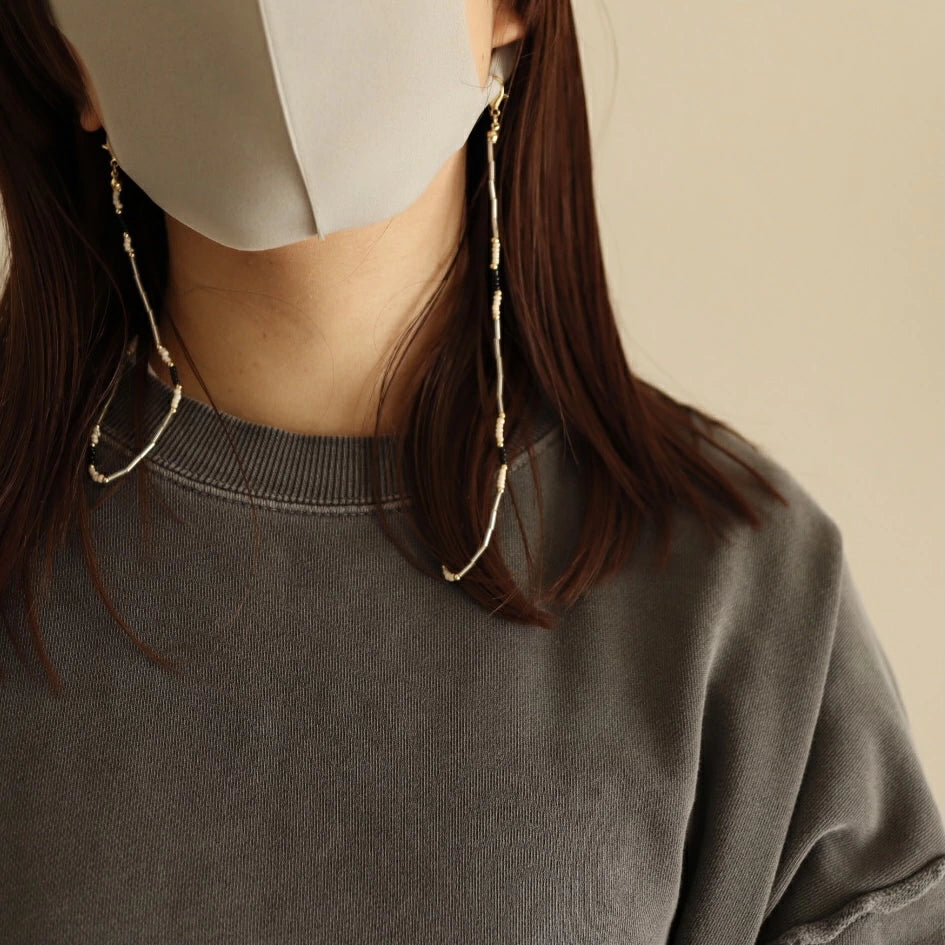 N047 bees mask chain