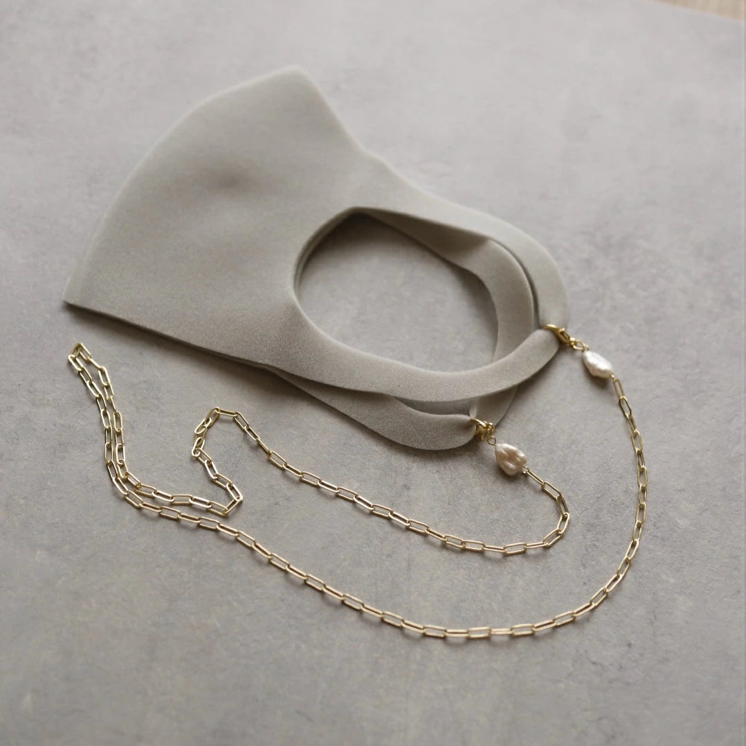 N055 baroque pearl mask chain
