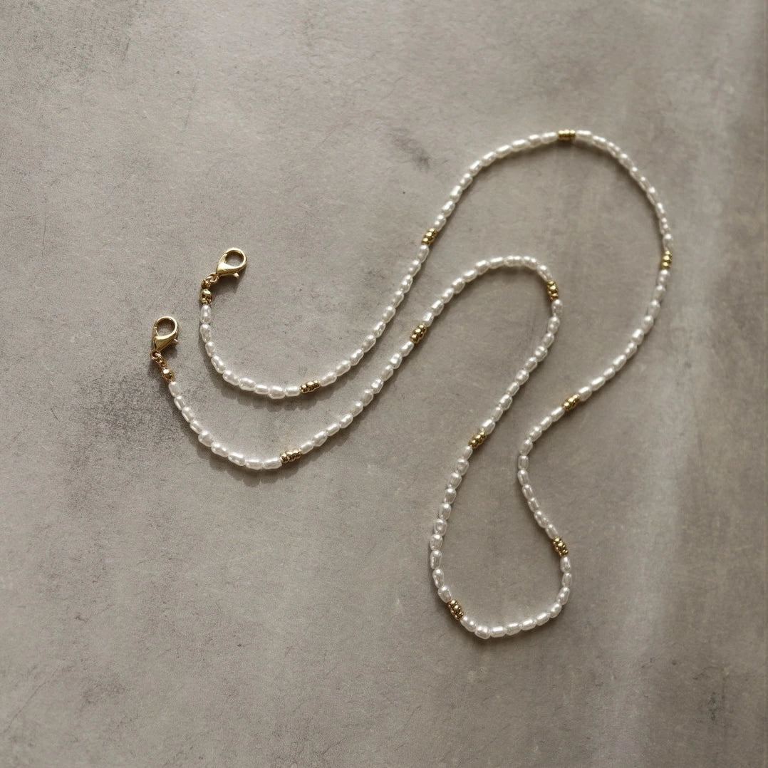 N074 pearl bees mask chain