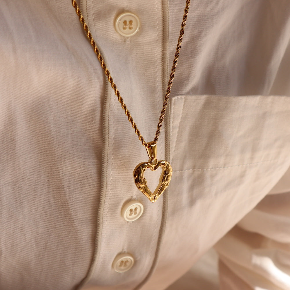 N010 stainless heart long necklace