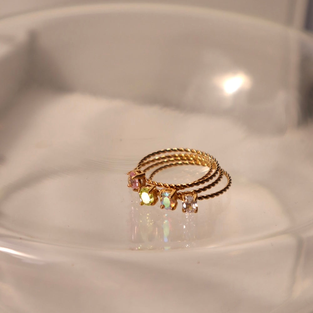 R010 stainless twist delicate ring