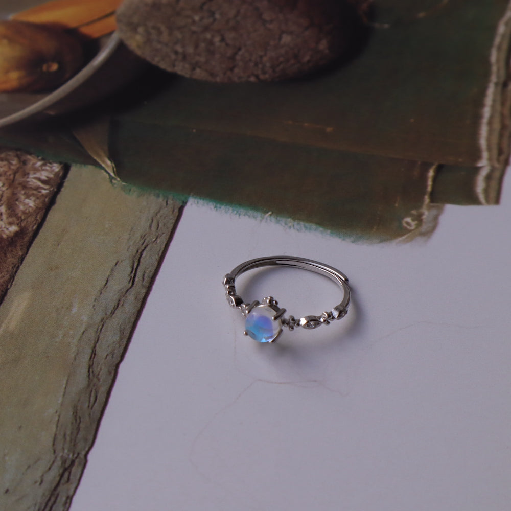R041 silver925 moon stone ring