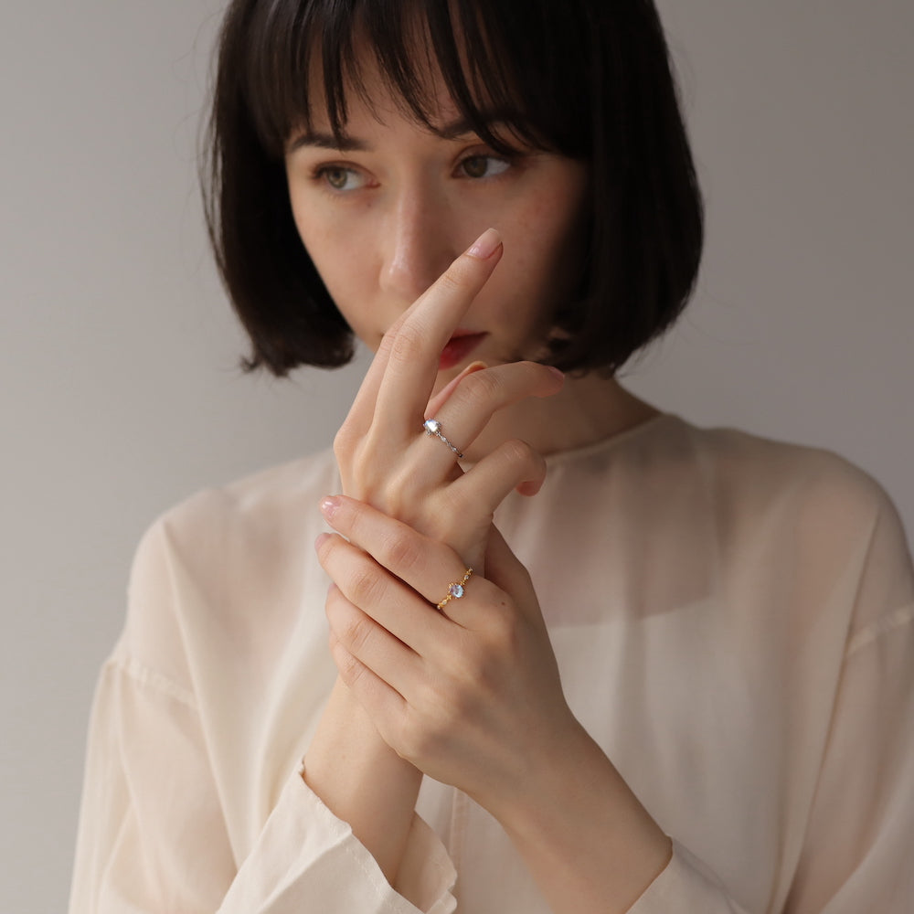 R041 silver925 moon stone ring