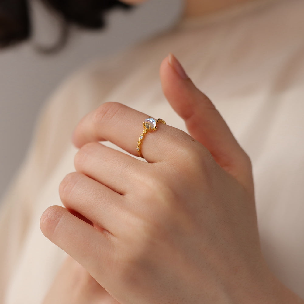 R041 silver925 moon stone ring