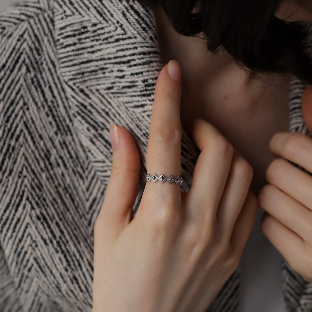 R080 silver925 diamond shaped ring
