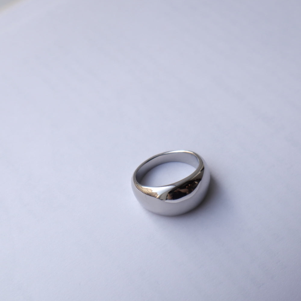 R017 stainless plump oversized ring