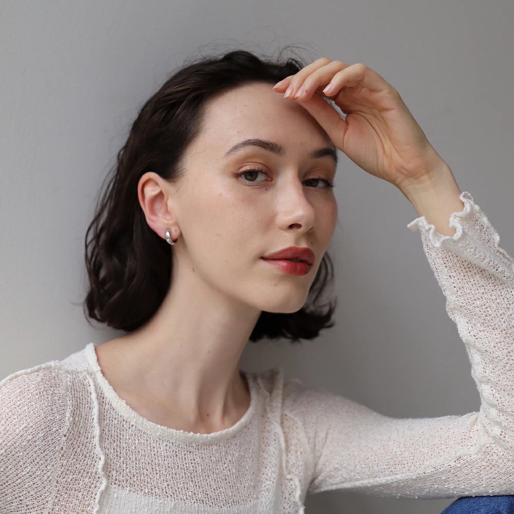 P131 simple hoop earring