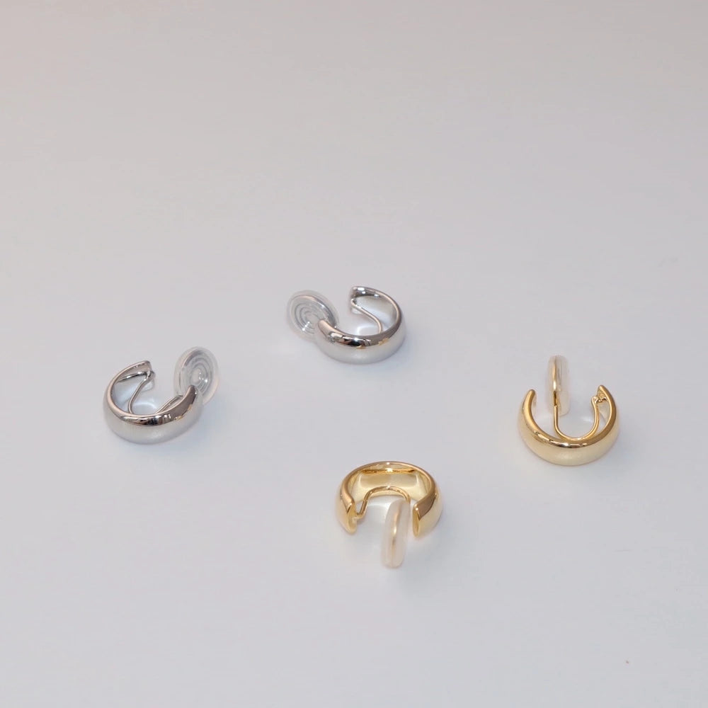 P131 simple hoop earring