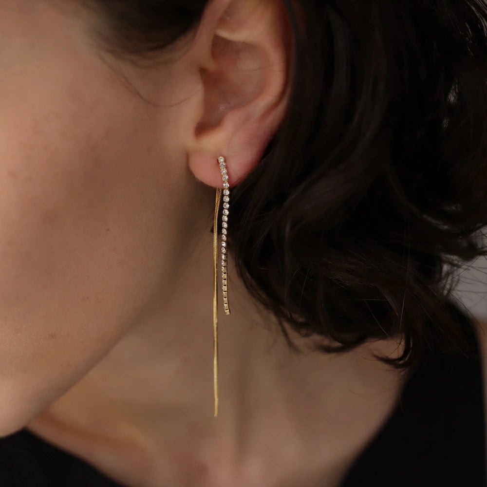 P446 long zirconia chain earring