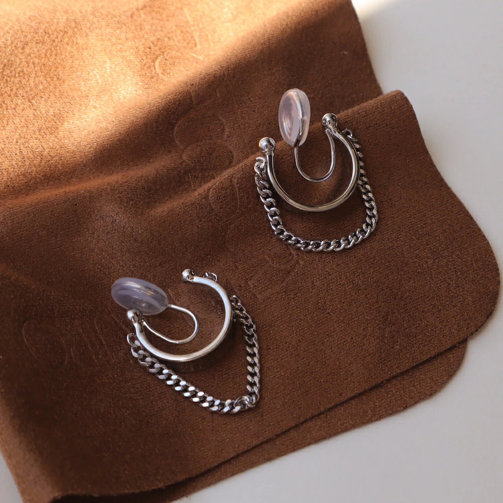 P452 simple chain ring earring