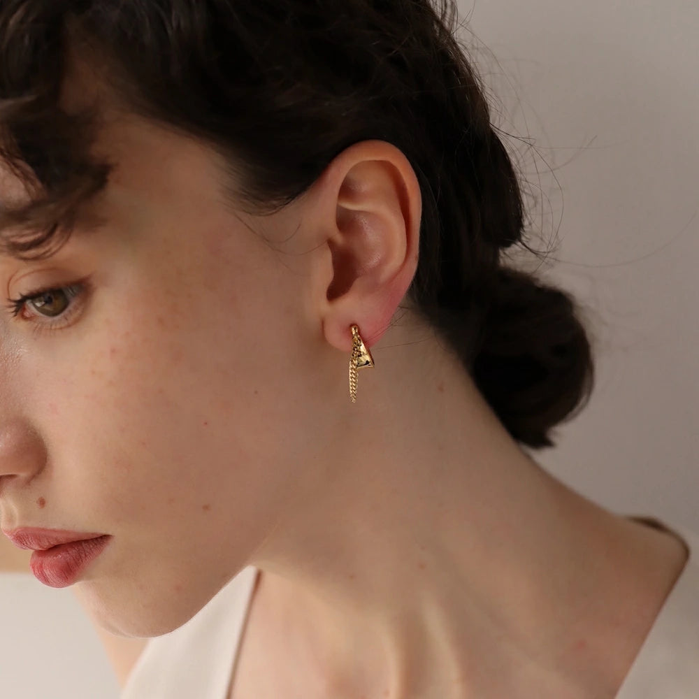 P452 simple chain ring earring
