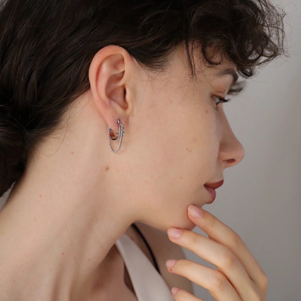 P452 simple chain ring earring