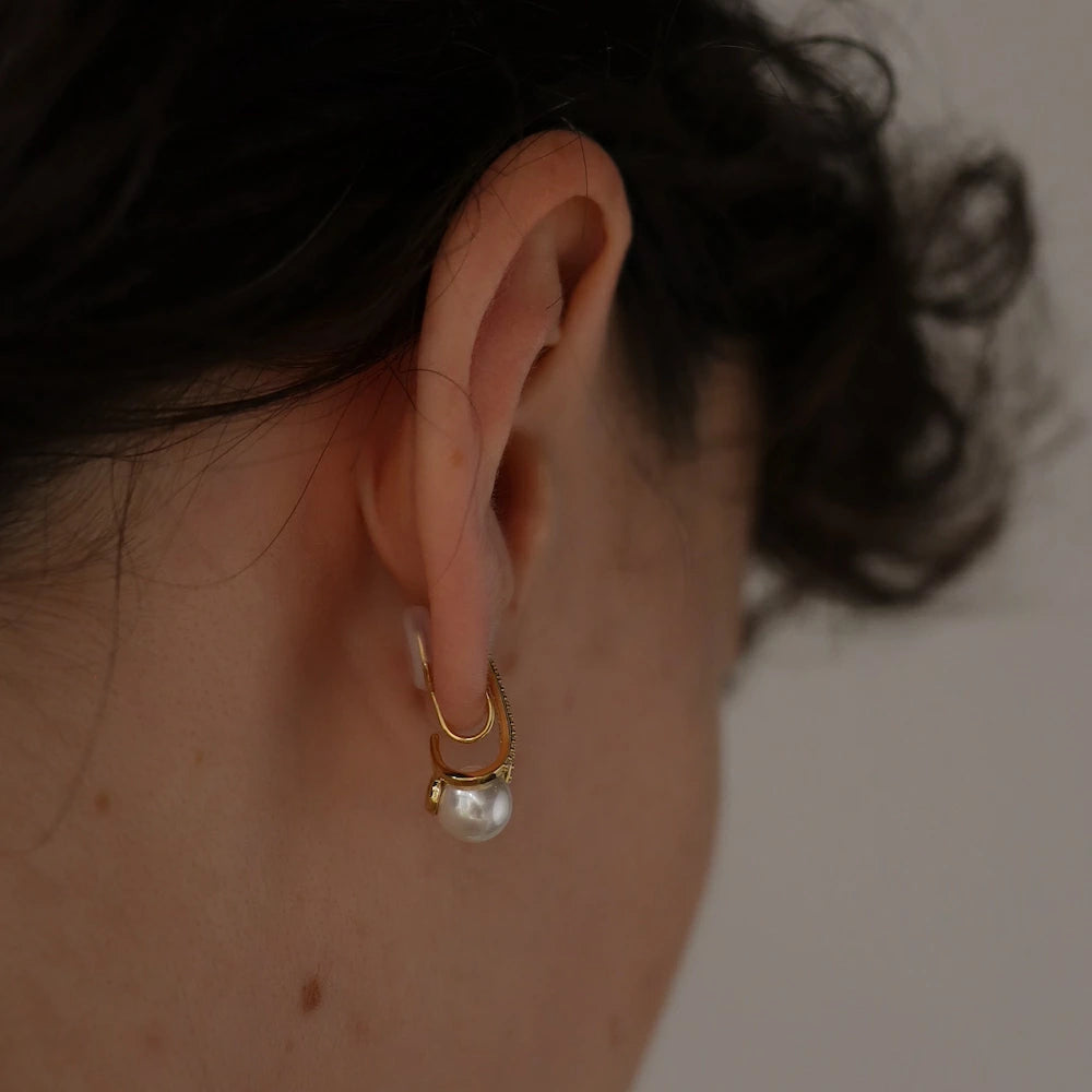 P453 zirconia×pearl drop pierce / earring