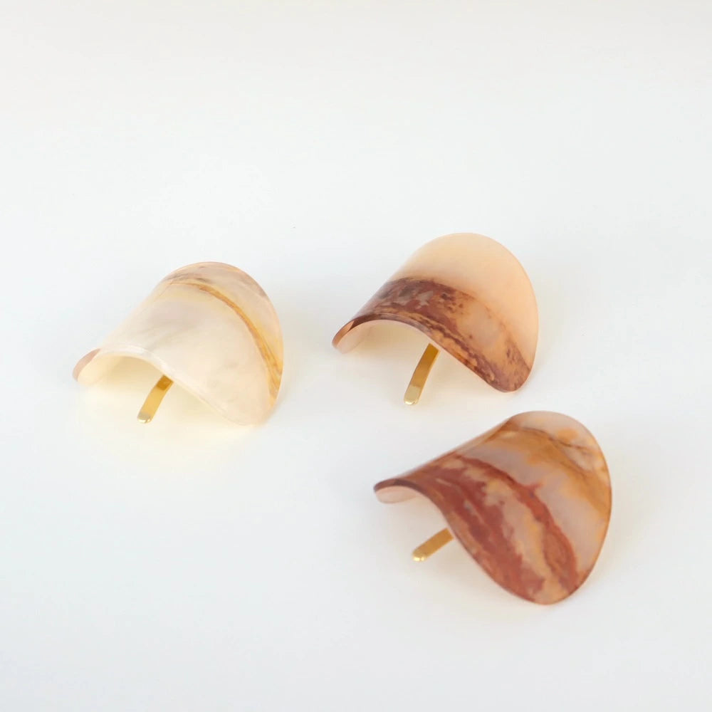 H010 random marble pony hook