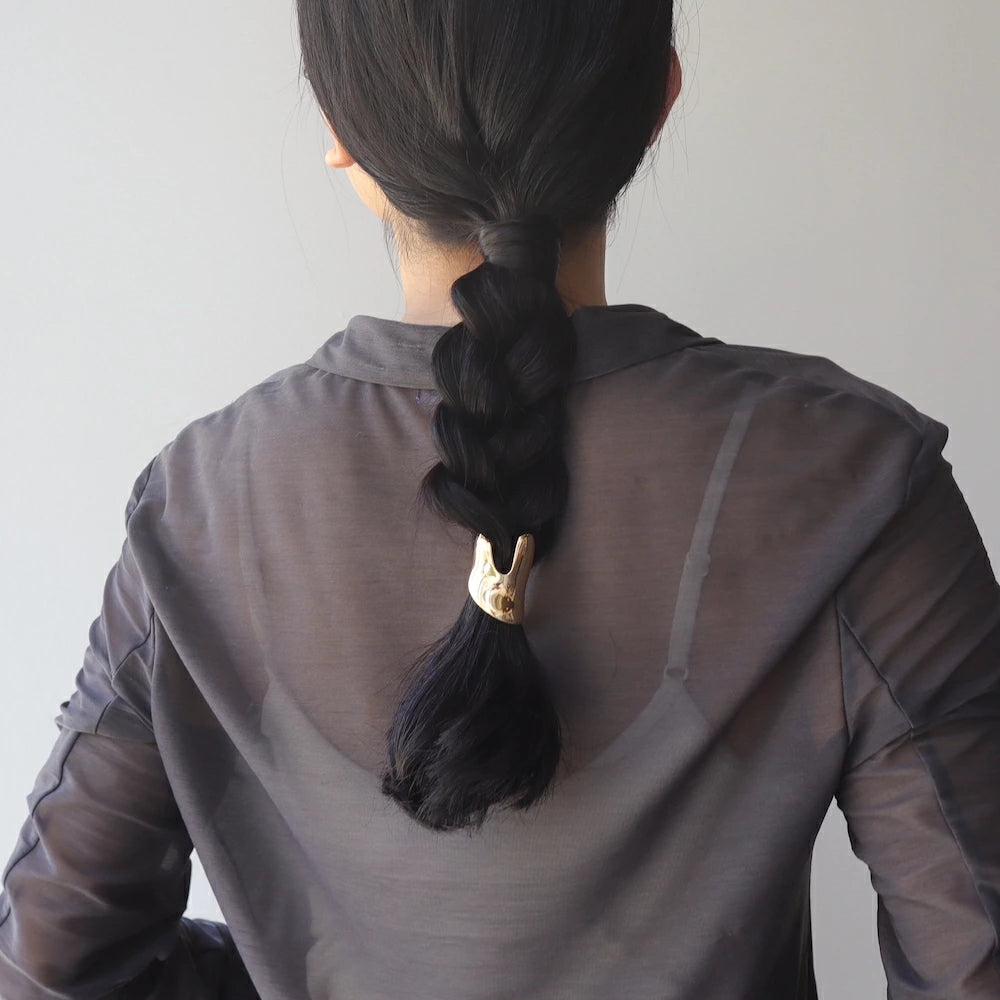 H008 oversized metallic pony hook