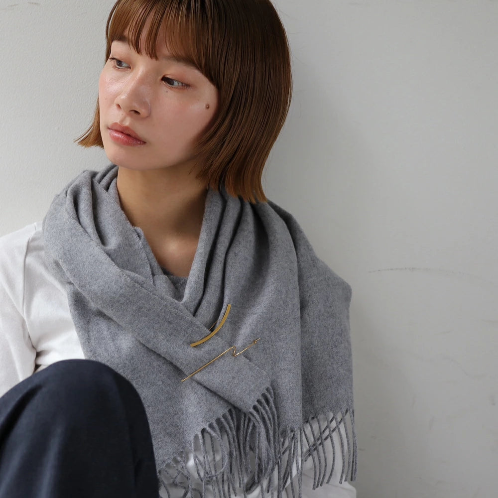 H019 stainless matte curve brooch