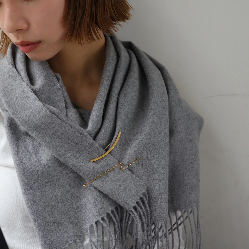 H019 stainless matte curve brooch