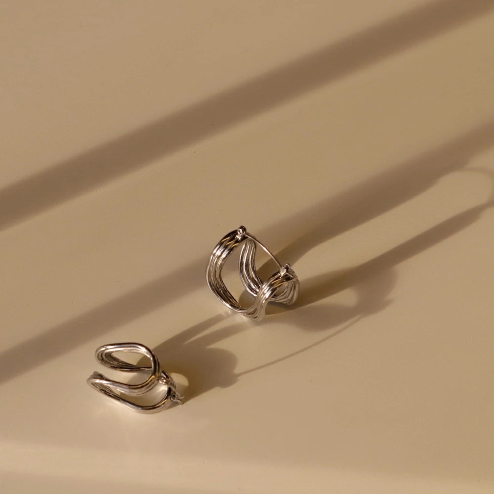 P212 stainless volume metal line hoop pierce