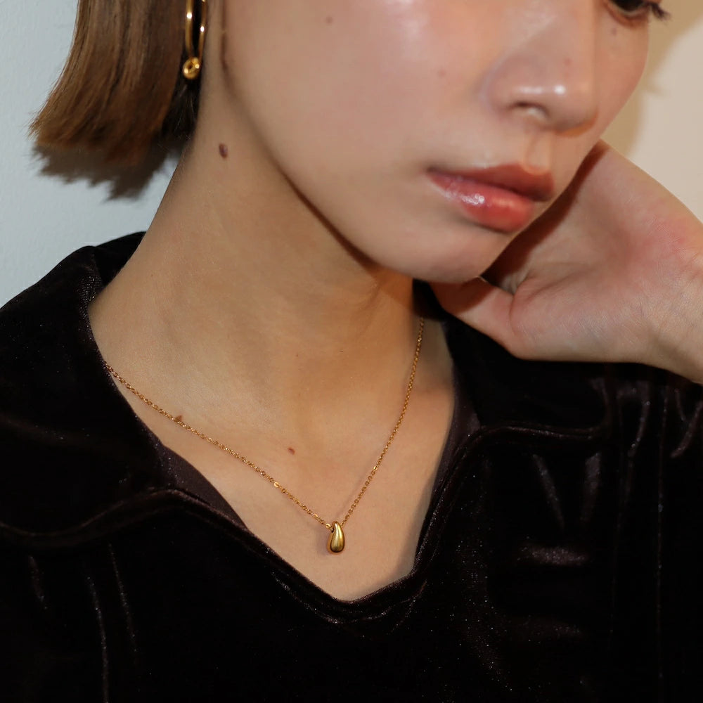 N146 stainless drop necklace